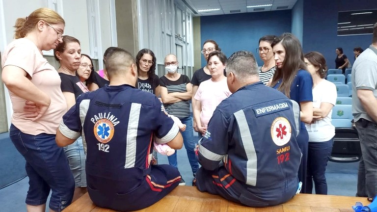 Professores recebem treinamento em primeiros socorros em Paulínia