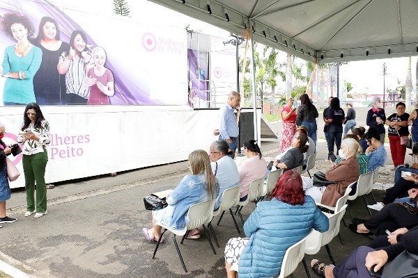 Carreta da Mamografia atende 50 mulheres por dia em Hortolândia