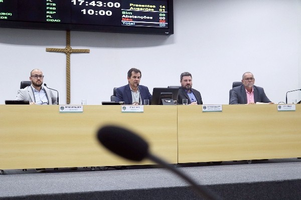 Vereadores de Paulínia aprovam aumento de 104% e salários saltam para R$ 14,9 mil