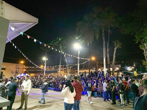 ‘Arraial na Praça’ reúne mais de 2 mil pessoas no sábado em Nova Odessa