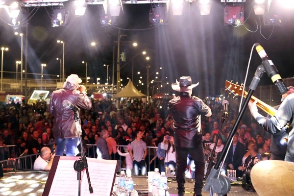 2ª Festa do Dia dos Pais reúne 3 mil pessoas no Lago da Fé