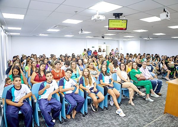 Alunos e educadores são premiados no projeto MPT na Escola