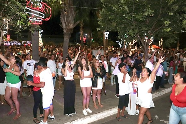 Monte Mor celebra chegada do novo ano em noites de festa memoráveis