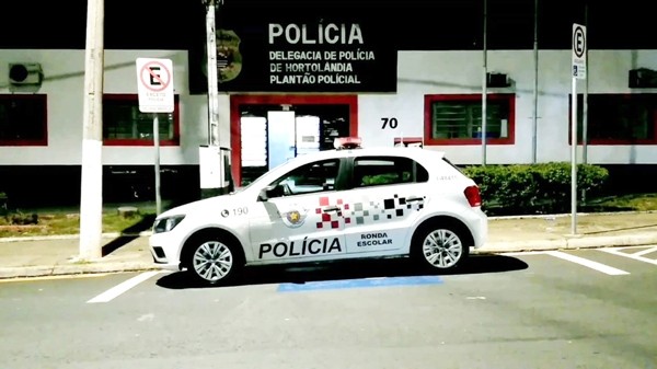 Trio é detido com carro roubado em Hortolândia