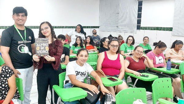 Jovem de Sumaré supera depressão e inspira alunos de Enfermagem