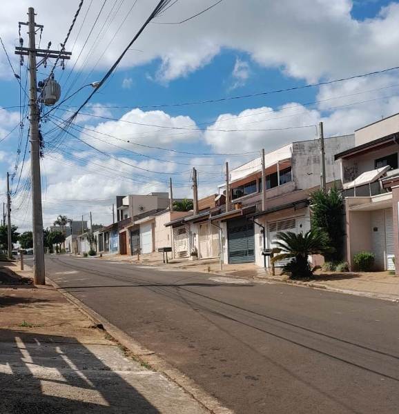 Morador reclama de falta de água no bairro Vaughan, em Sumaré