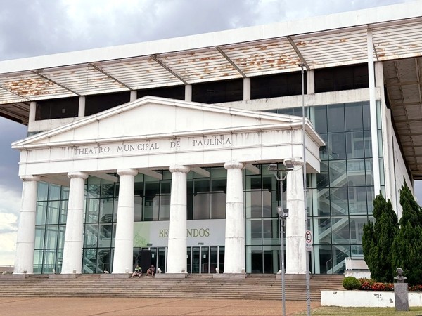 Em meio a escândalo de corrupção, Du Cazellato avança na privatização do Teatro de Paulínia
