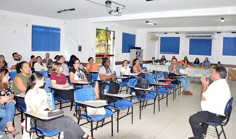 Capacitação de profissionais da assistência social fortalece proteção de crianças e adolescentes