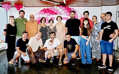 Amélia Moreno Carrara comemora 98 anos ao som de violino, alegria e emoção