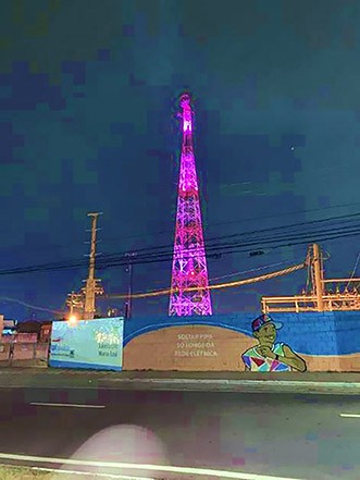 CPFL ilumina subestações e torres nas cores rosa e azul para reforçar prevenção ao câncer