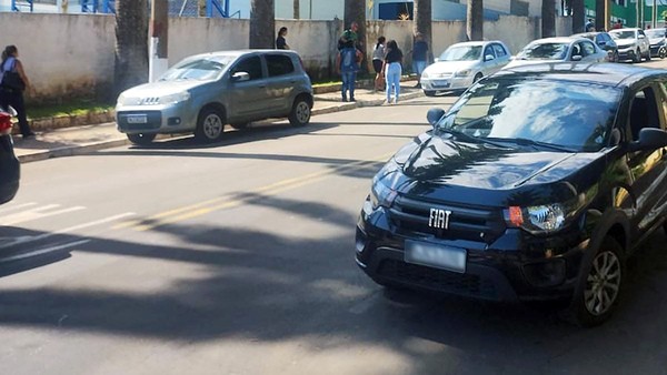 Ataque de abelhas deixa 6 feridos e interdita Centro Administrativo de Sumaré
