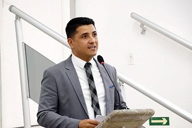 Após falta de remédios, Murilo Rinaldo é cobrado pela demora em consultas