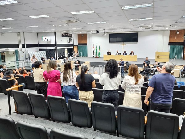 Vereadores de Paulínia proíbem música obscena com apologia ao crime
