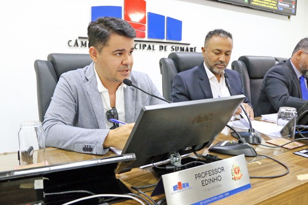 Professor Edinho propõe diário e boletim digitais nas escolas de Sumaré