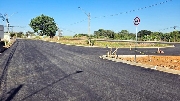 Obra do viaduto no Jardim Nova Europa, em Hortolândia, recebe ação de pavimentação