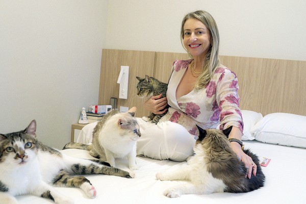 Mães de pet dão exemplo de amor, cuidado e proteção aos animais