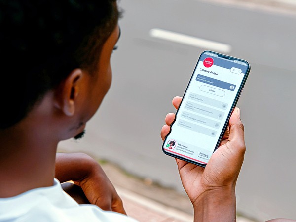Instituto Coca-Cola e FEMSA Brasil lançam aplicativo de curso e emprego
