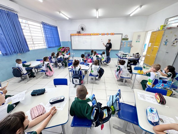 Sumaré convoca 130 profissionais para rede e zera déficit na educação pública