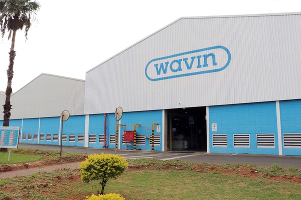 Amanco Wavin produz tubos de baixo carbono a partir da reciclagem de PVC