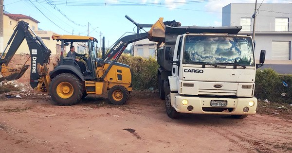 Mutirão Sumaré Limpa retira mais de 780 m³ de entulho da região do Matão