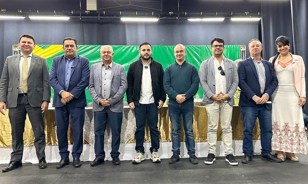 Sumaré entrega certificados aos formandos da Casa Brasil