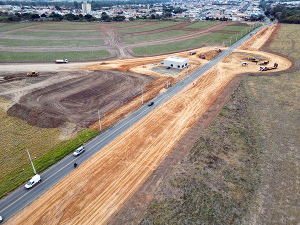 Duplicação da Estrada da Balsa avança com terraplanagem em Americana