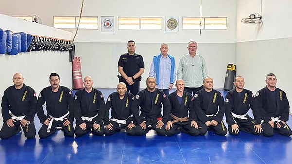 Guarda de Americana inclui jiu-jitsu na formação de patrulheiros