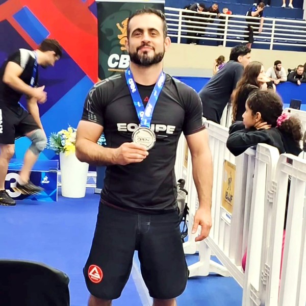 Atleta de Sumaré conquista medalhas em campeonatos de alto nível da CBJJ