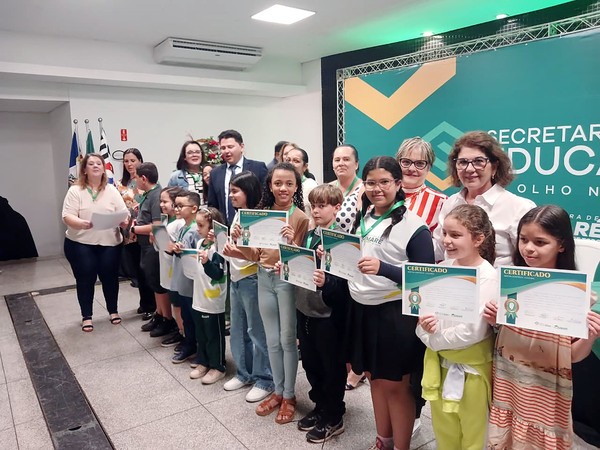 1,3 mil alunos recebem medalhas e certificados da 6ª Mostra Científico-Cultural de Sumaré
