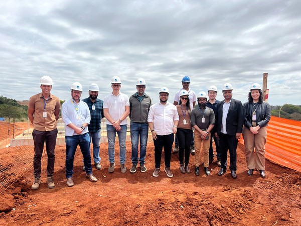 Danilo Barros cobra Sabesp após falhas no abastecimento e água turva em Paulínia