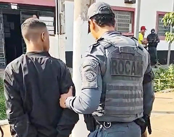 PM recupera motocicleta roubada após perseguição e acidente em Hortolândia