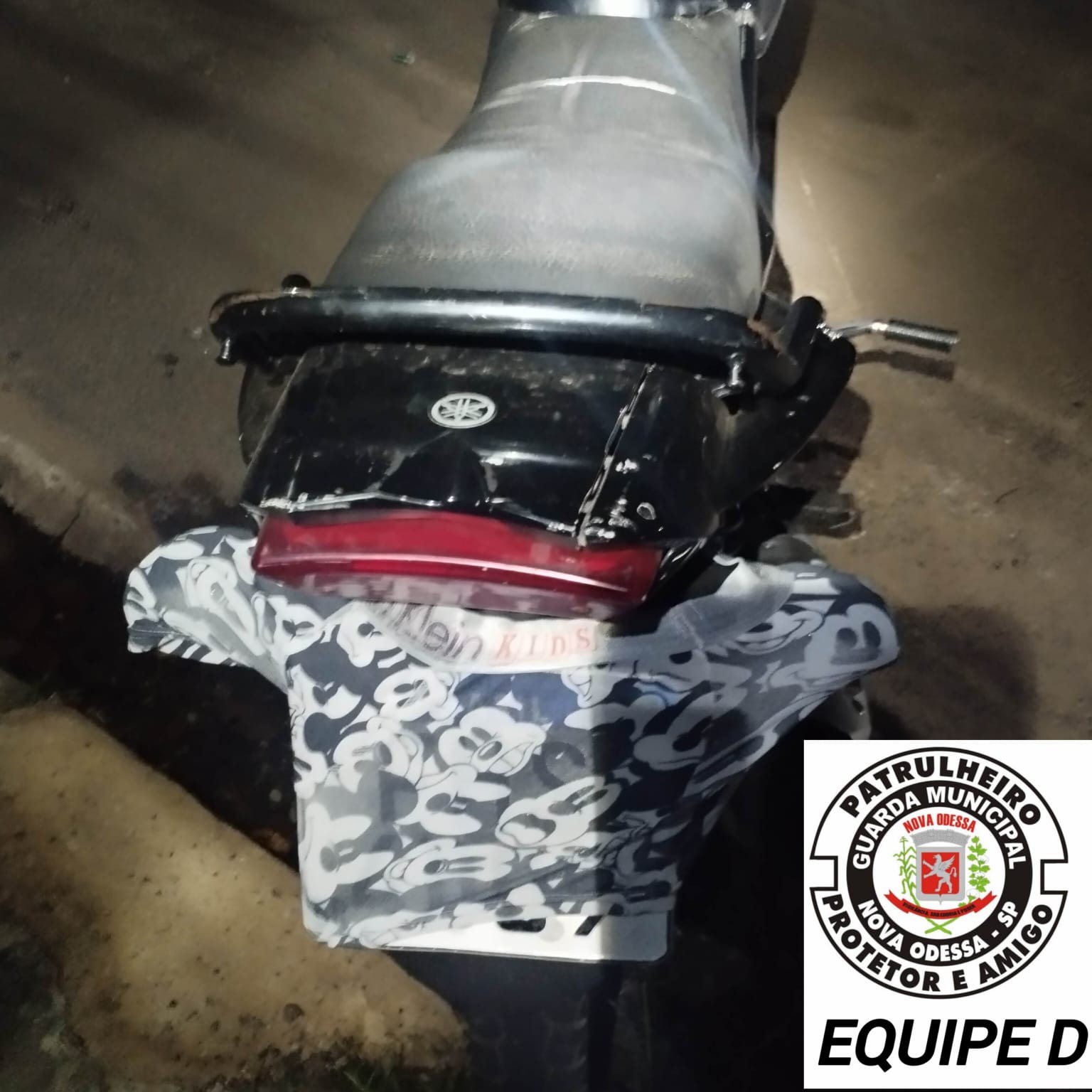 Ladrão usa cueca do Mickey para encobrir placa de moto durante roubo em Nova Odessa