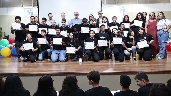 Americana forma 85 Alunos Tutores em Tecnologia Google nesta quinta