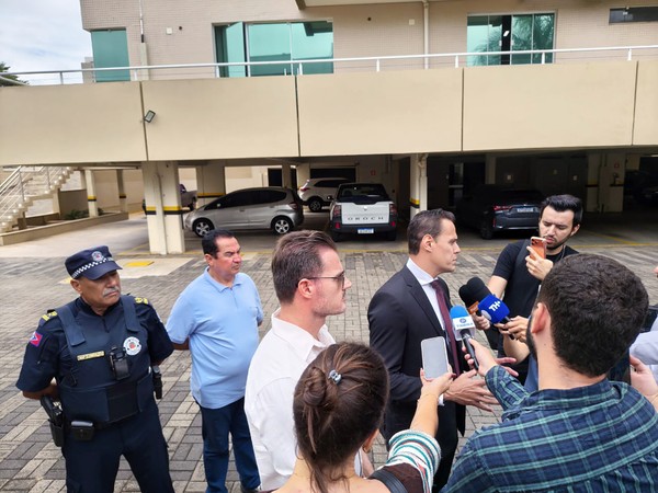 Polícia realiza reconstituição da morte de empresário e aguarda laudos para definir investigação