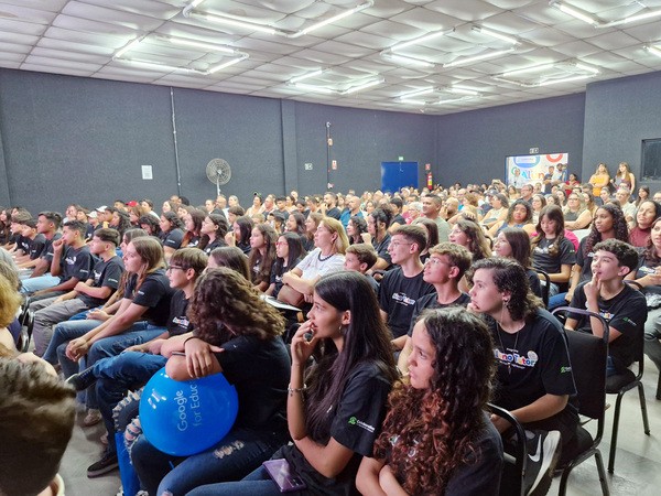 Aluno Tutor chega a 388 estudantes formados em Americana