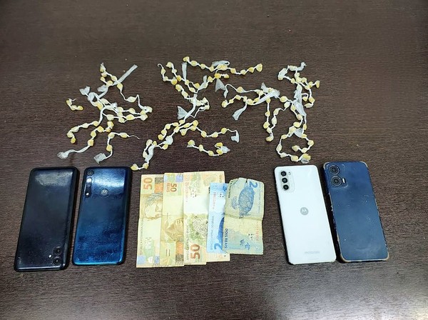 Dois são presos por tráfico de drogas e corrupção de menor em Americana