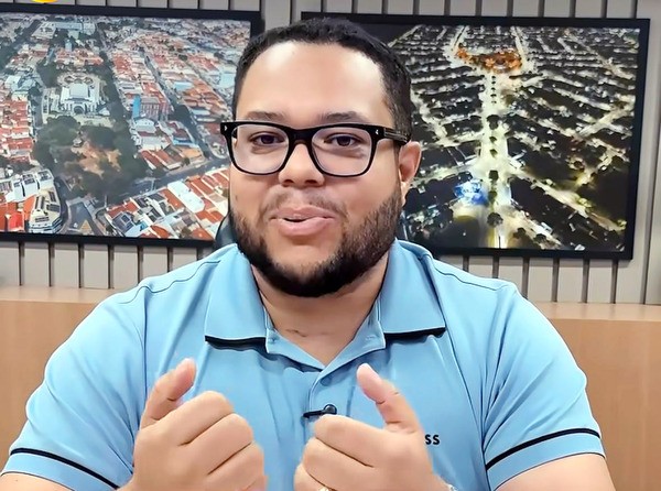 Danilo assina contrato para instalar ar-condicionado em 100% das escolas de Paulínia