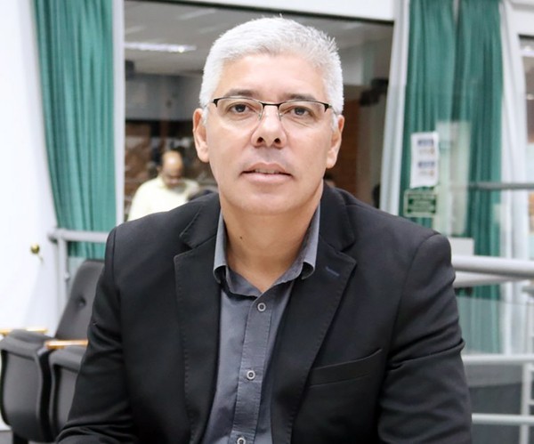 Vereador Alex Eduardo solicita projeto que incentiva respeito aos animais nas escolas de Paulínia