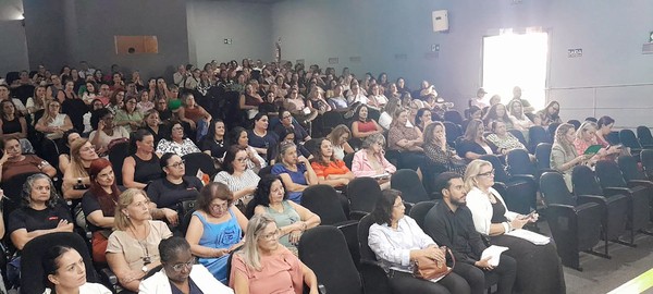 Educação de Sumaré reúne gestores e define diretrizes para início do ano letivo