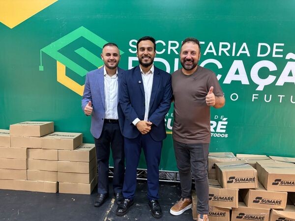 Entrega antecipada de uniformes e kits marca novo momento na educação de Sumaré