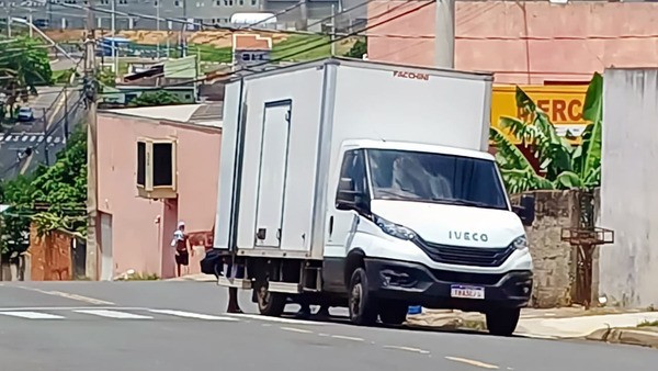 Suspeito morre e menor é apreendido após roubo a caminhão em Hortolândia