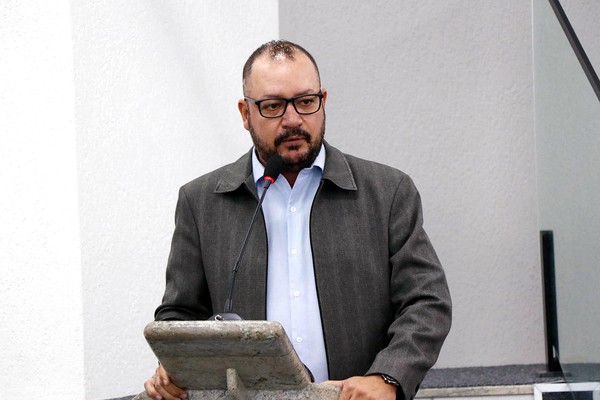 Beto Carvalho anuncia recursos para recapeamento em Monte Mor
