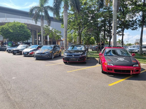 Carros personalizados e manobras radicais estarão sábado em Paulínia