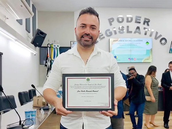 Justiça manda presidente da Câmara de Elias Fausto deixar cargo público