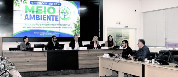 Encontro de Meio Ambiente discute adaptação climática nas unidades escolares de Hortolândia