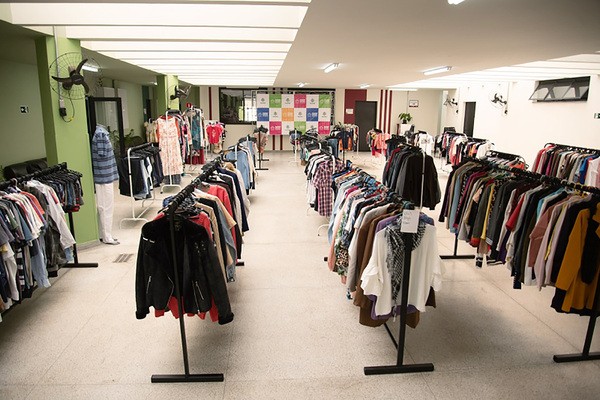 Campanha do Agasalho 2026 inicia distribuição de roupas e cobertores para população de Paulínia