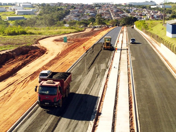 Prolongamento da Av. Panaíno será asfaltado nos próximos dias em Hortolândia