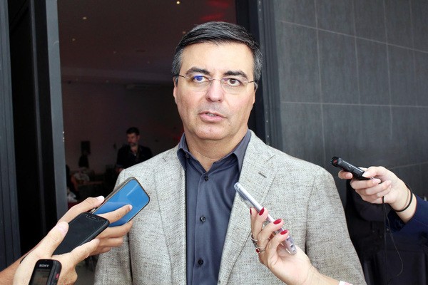Tarifaço imposto pelos EUA já ameaça competitividade da indústria da região