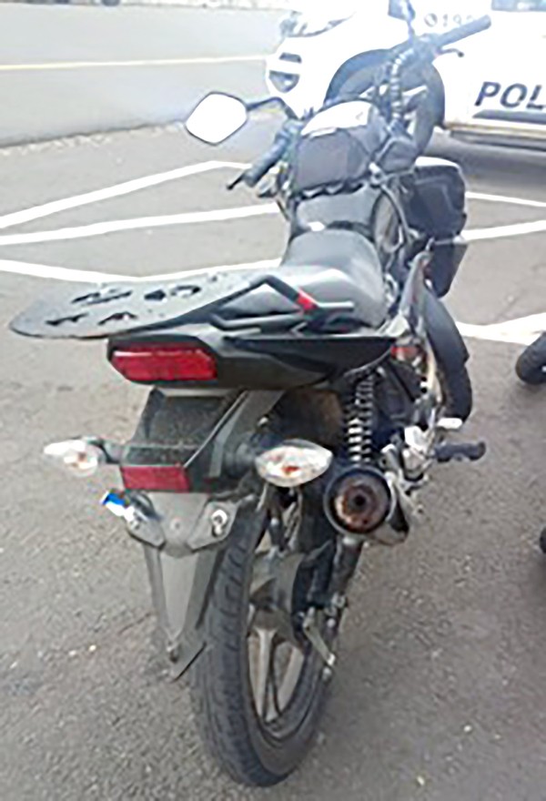Motociclista tenta fugir da polícia, sofre acidente e acaba preso em Sumaré