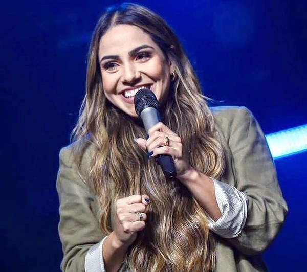 Sumaré autoriza contratação de show de Gabriela Rocha para festa natalina